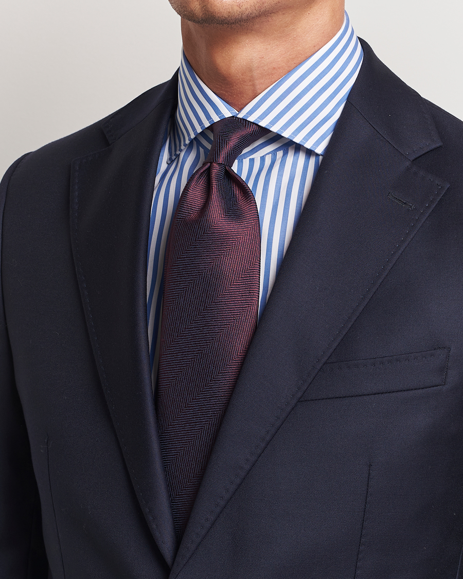 Hombres | Brioni Herringbone Silk Tie Burgundy | Brioni | Herringbone Silk Tie Burgundy