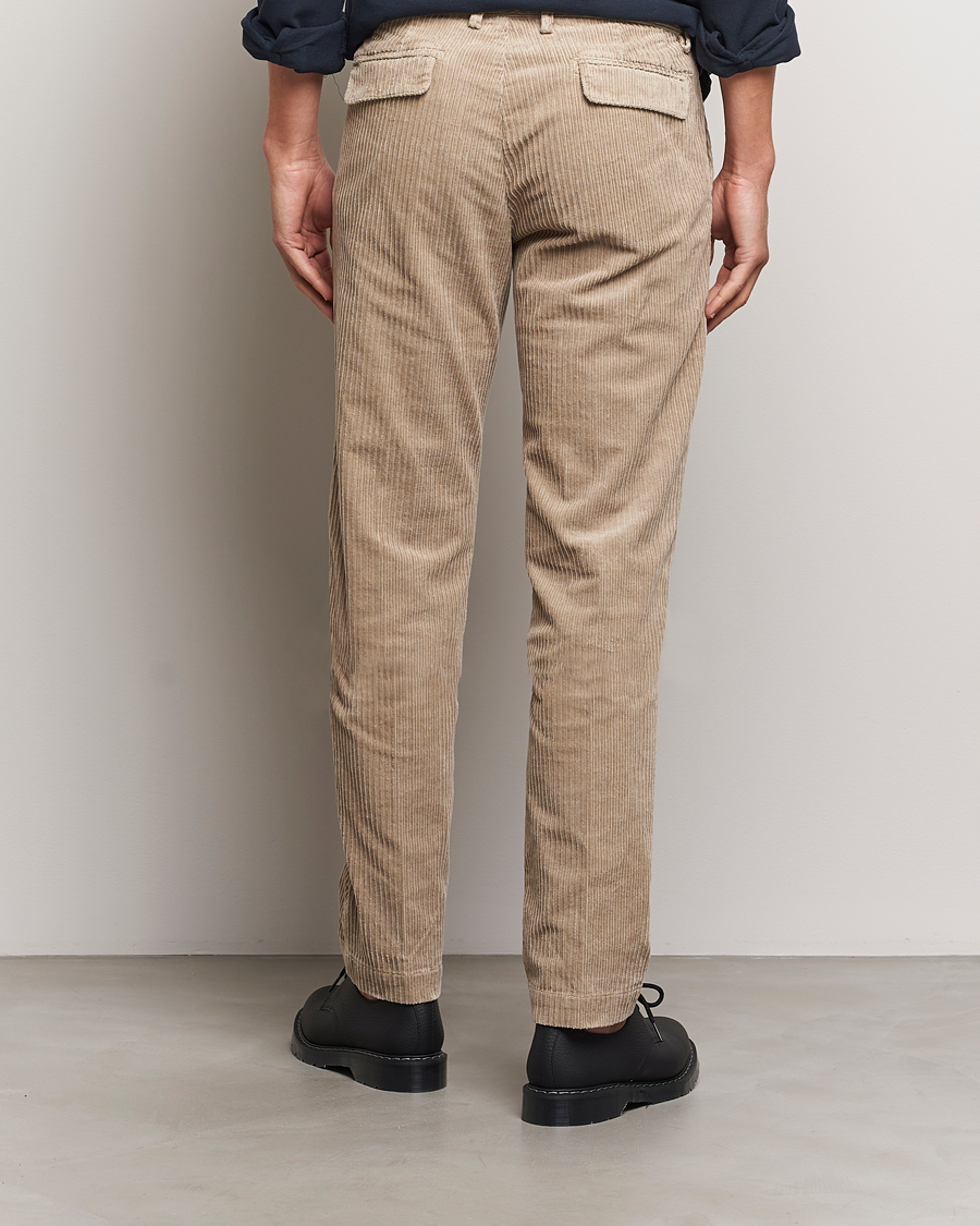 Hombres | Pantalones | Massimo Alba | Ionio Wale Corduroy Trousers Beige