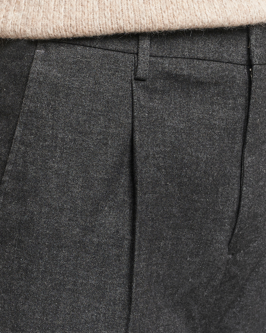Hombres | Pantalones | NN07 | Bill Pleated Brushed Cotton Trousers Black Melange