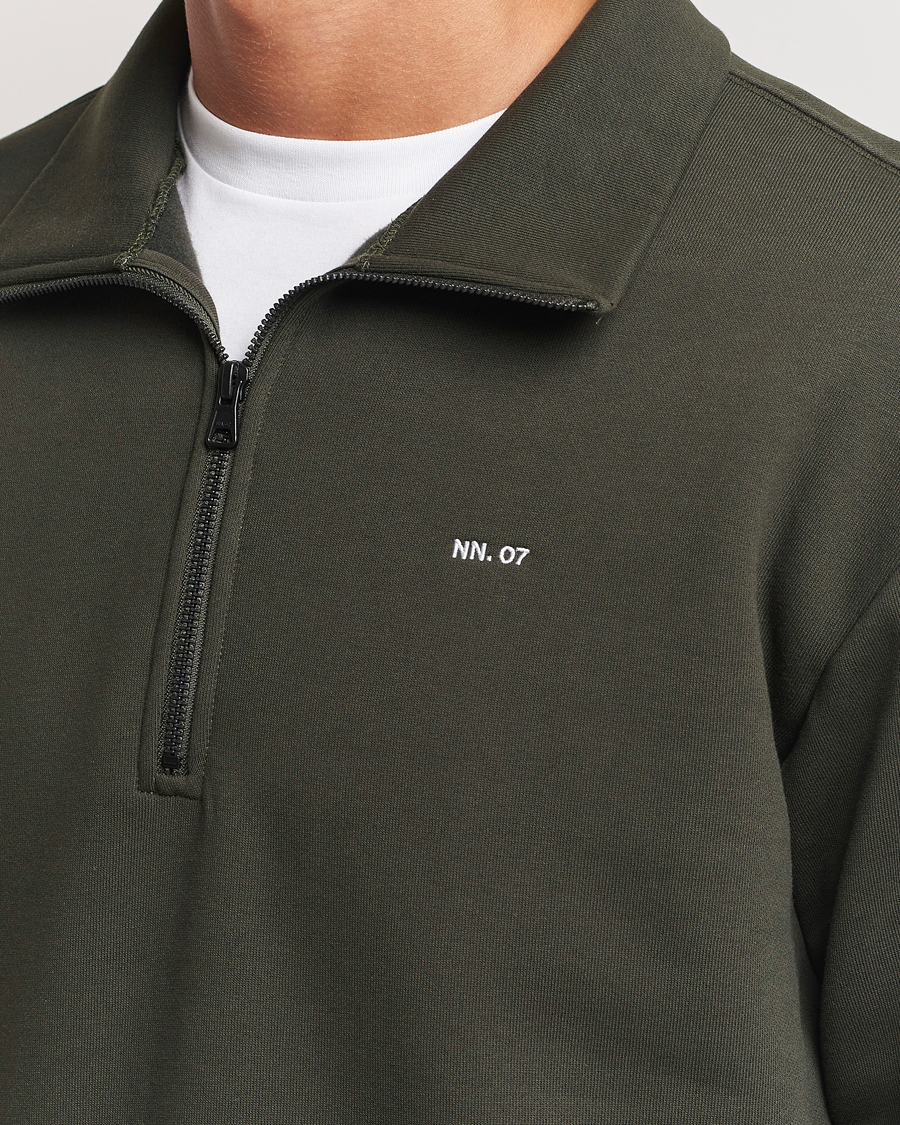 Hombres | Jerséis y prendas de punto | NN07 | Briggs Half Zip Sweatshirt Dark Army