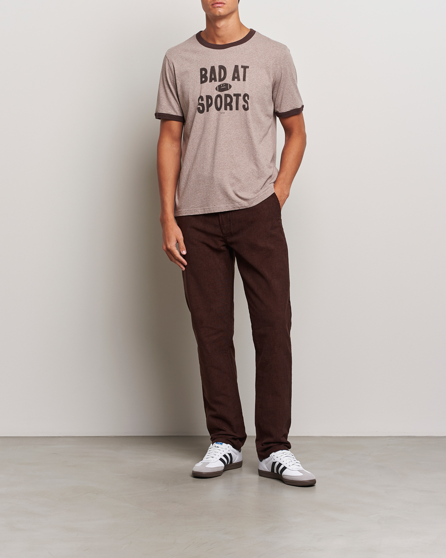 Hombres | Pantalones | Nudie Jeans | Easy Alvin Corduroy Pants Brown