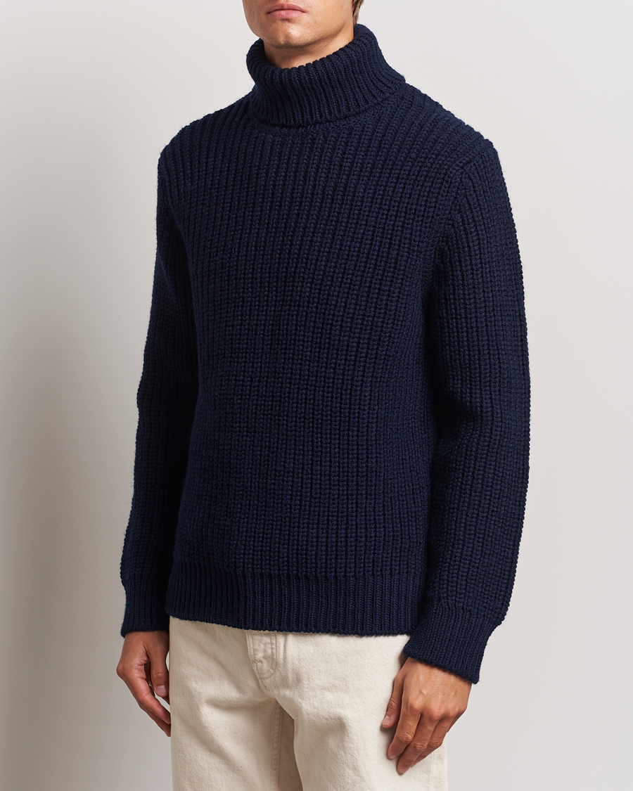 Hombres | Jerséis y prendas de punto | Nudie Jeans | August Chunky Wool Knitted Rollneck Navy