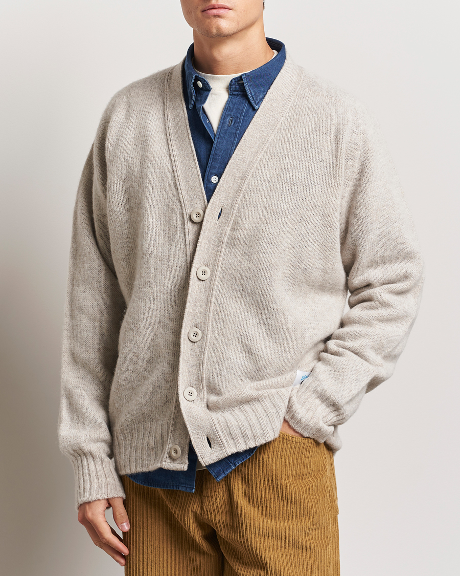 Hombres | Jerséis y prendas de punto | Howlin' | Shaggy Bear Cardigan Cosmic Latte