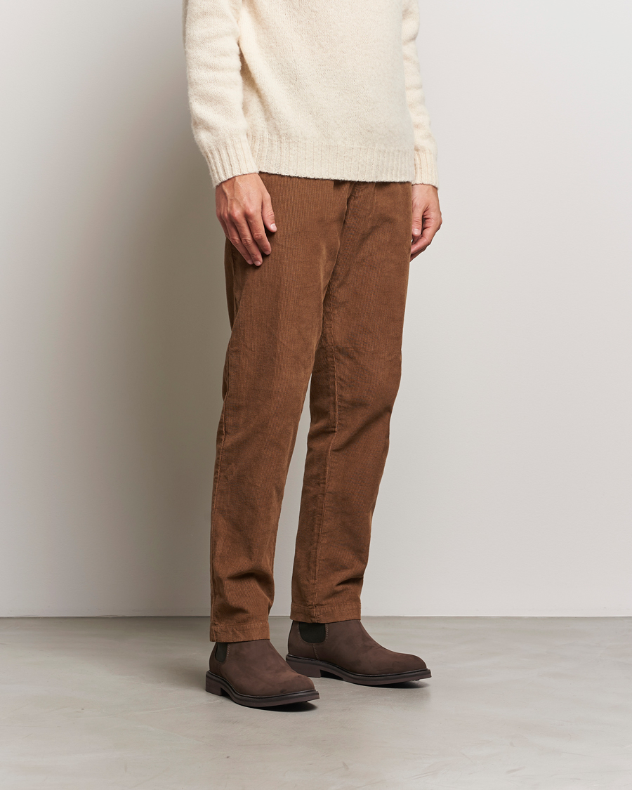 Hombres | Botas | Loake Shoemakers | Ducksworth Waterproof Chelsea Boot Brown Nubuck