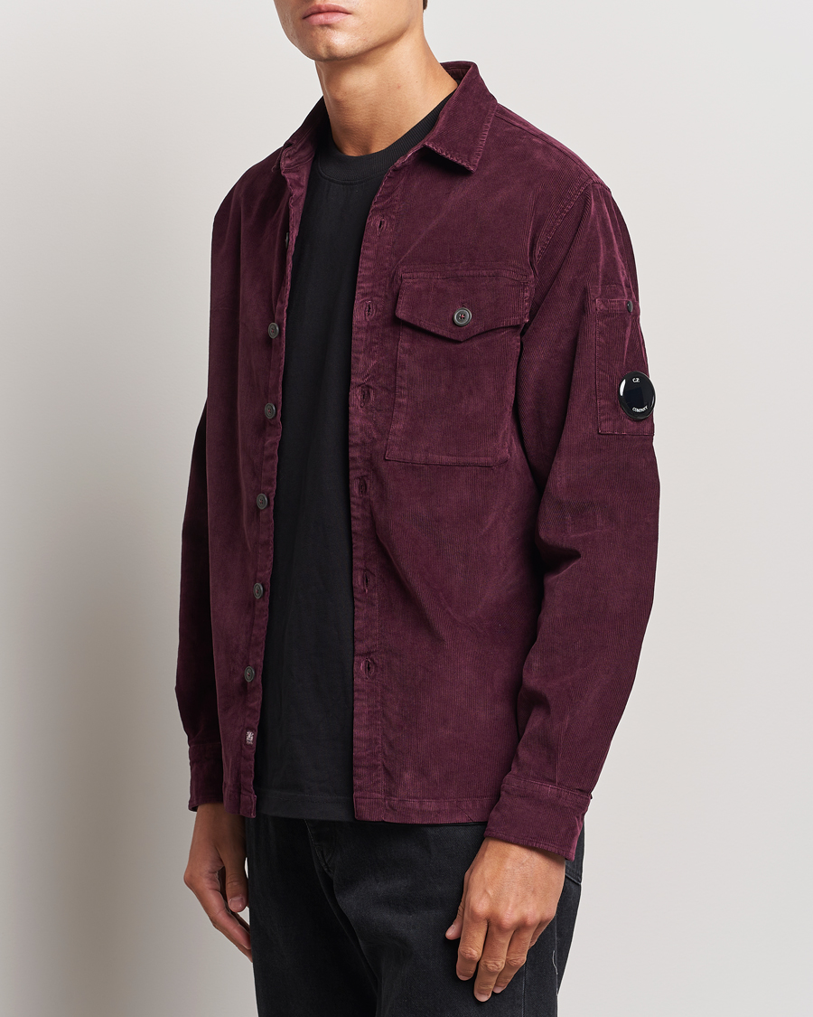 Hombres | Camisas | C.P. Company | Corduroy Lens Overshirt Burgundy