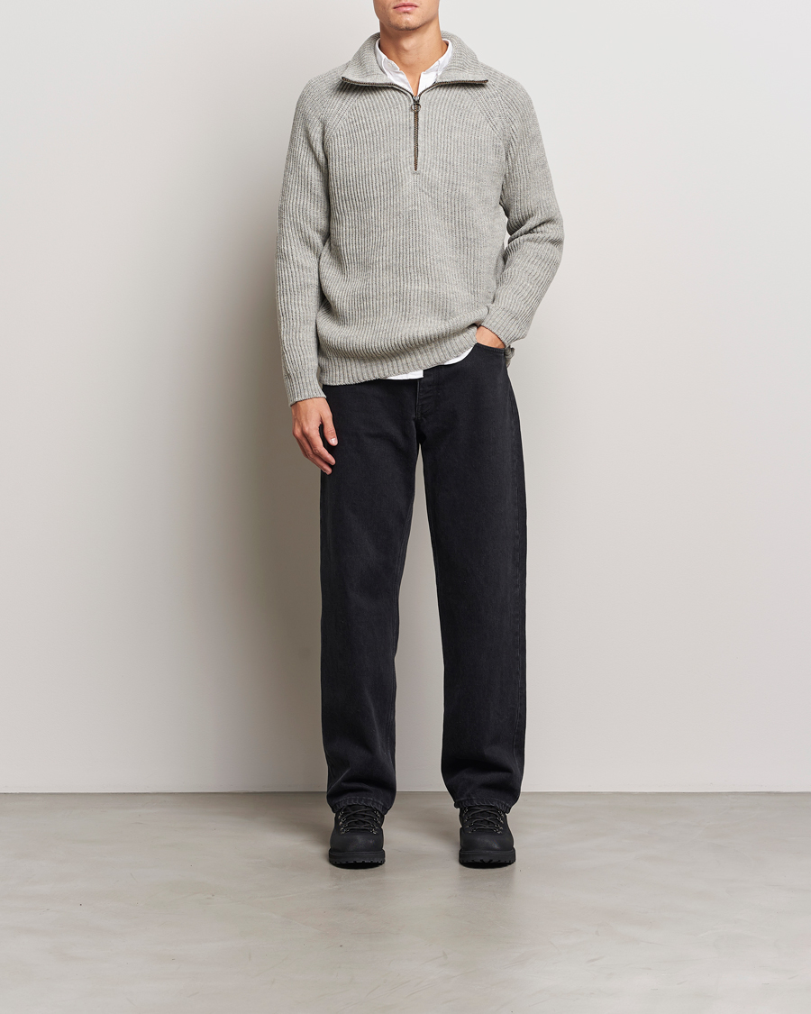 Hombres | Jerséis y prendas de punto | Peregrine | Ford Knitted Wool Half Zip Light Grey