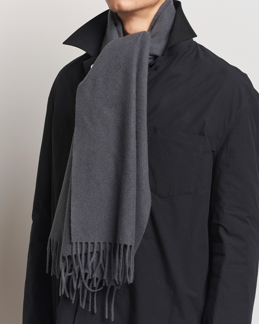 Hombres | Samsøe Samsøe Efin Wool Scarf Black Oyster | Samsøe Samsøe | Efin Wool Scarf Black Oyster