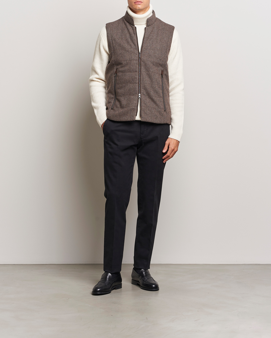Hombres | Abrigos y chaquetas | Stenströms | Alcantara Detail Herringbone Wool Vest Dark Brown