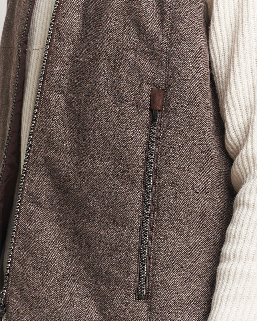 Hombres | Abrigos y chaquetas | Stenströms | Alcantara Detail Herringbone Wool Vest Dark Brown