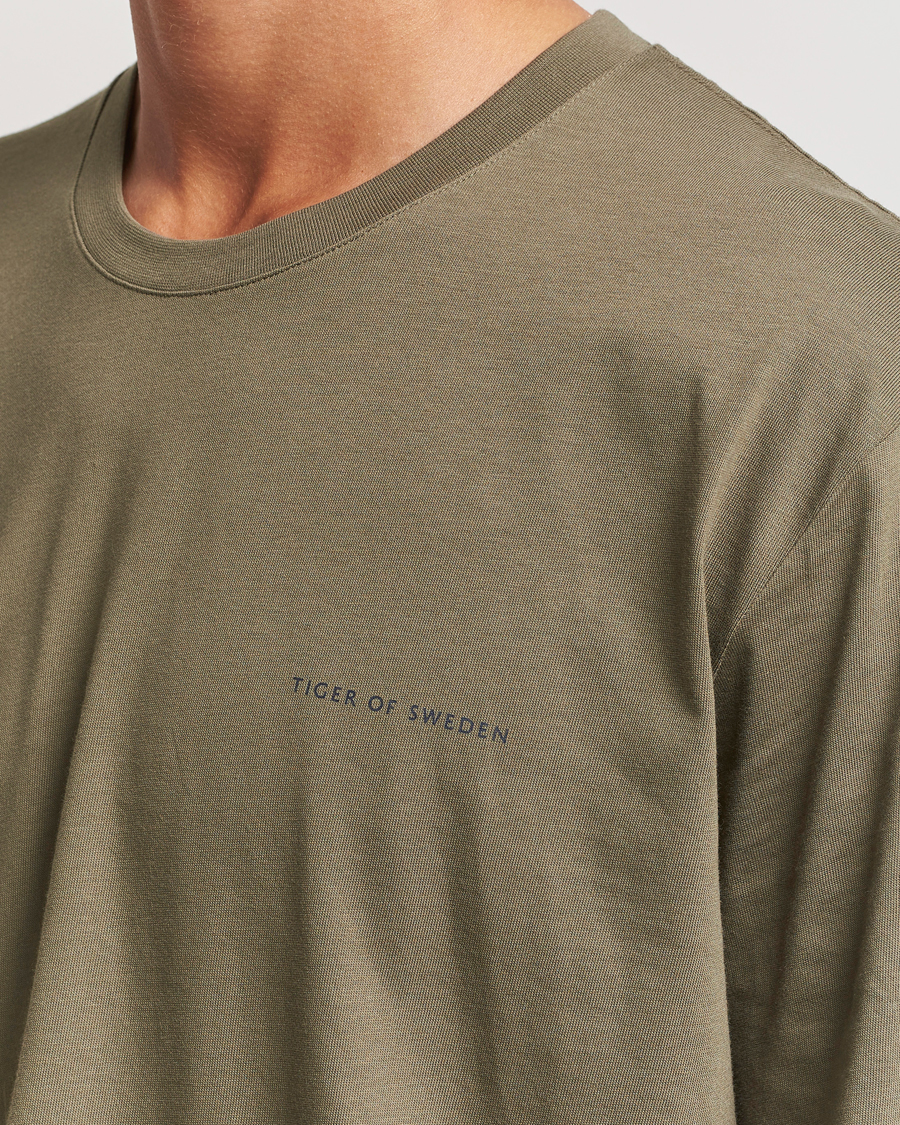Hombres | Camisetas | Tiger of Sweden | Pro Cotton Logo T-Shirt October Sage