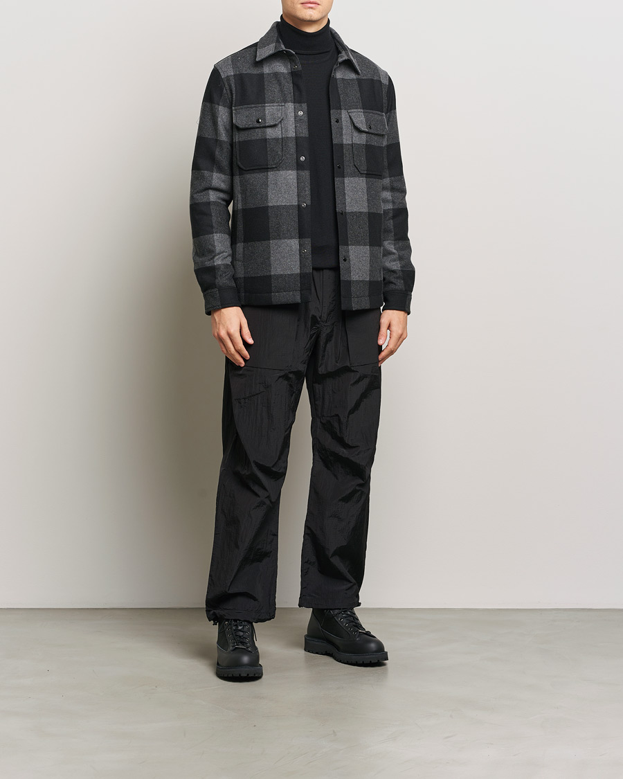 Hombres | Abrigos y chaquetas | Woolrich | Alaskan Melton Wool Overshirt Charcoal Buffalo