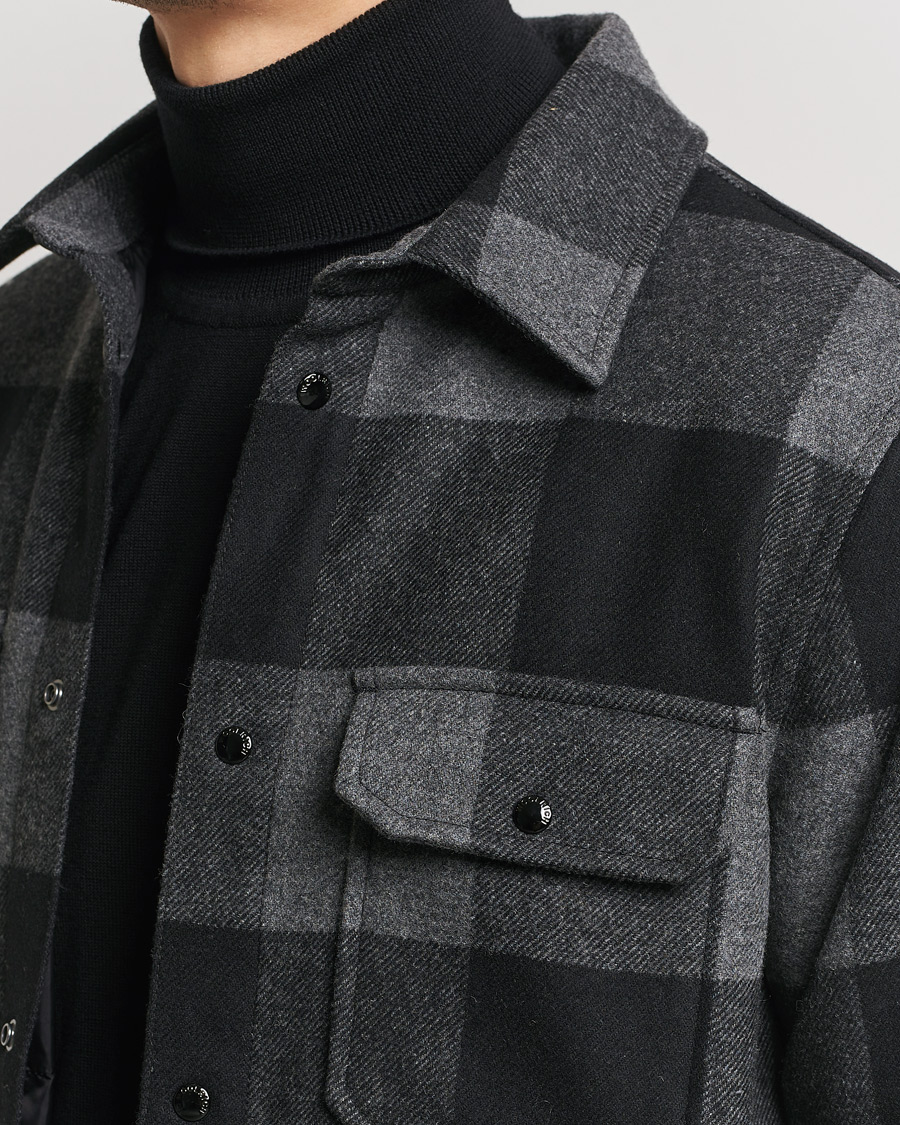 Hombres | Abrigos y chaquetas | Woolrich | Alaskan Melton Wool Overshirt Charcoal Buffalo