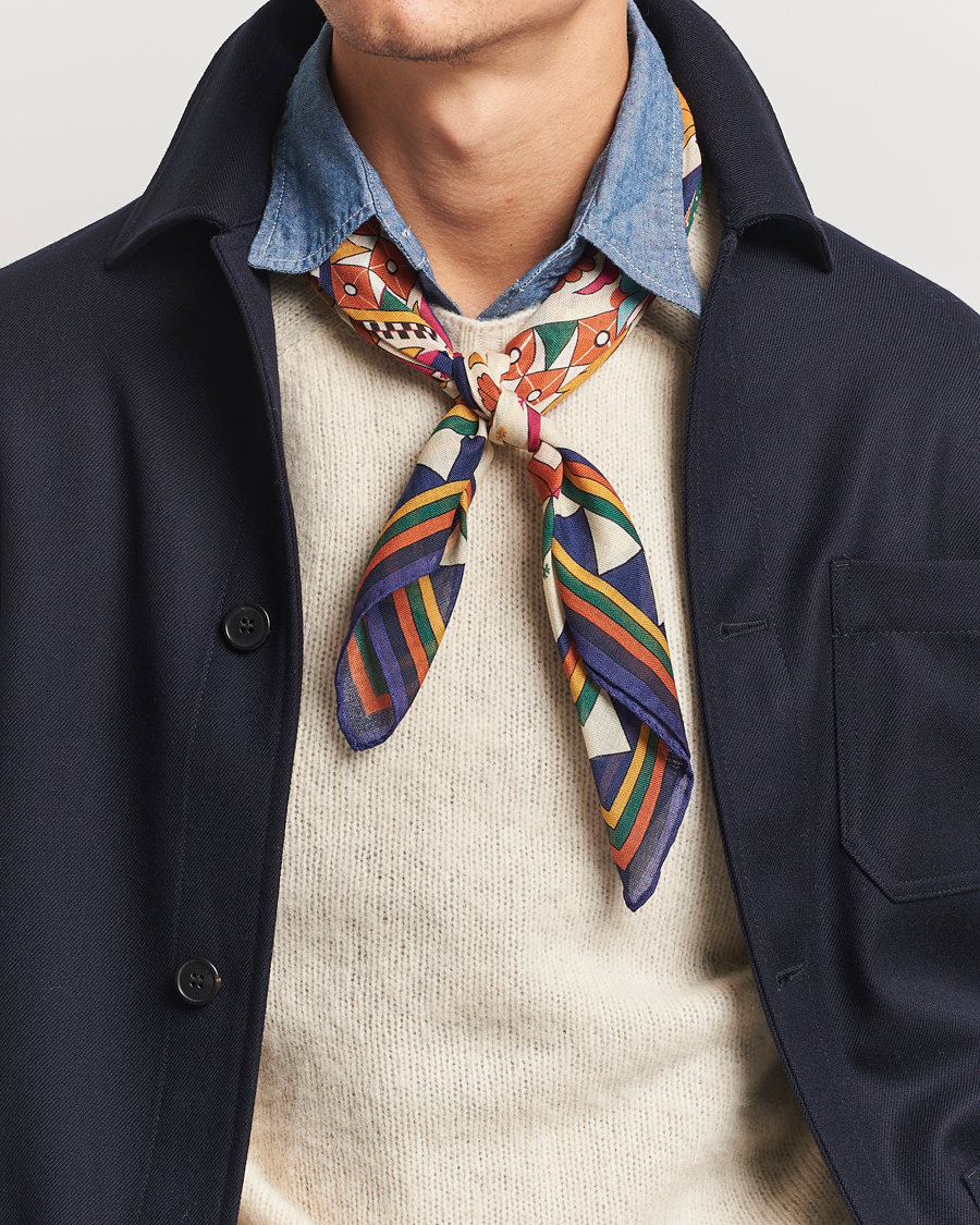 Hombres | Drake's Maharaja Print Wool/Silk Bandana Navy/Yellow | Drake's | Maharaja Print Wool/Silk Bandana Navy/Yellow