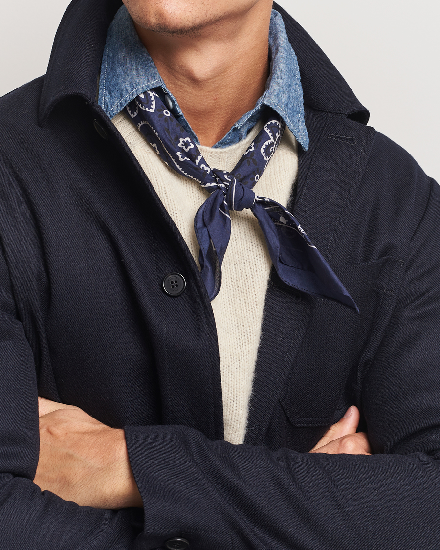 Hombres | Bufandas elegantes | Drake's | Drake'sClassic Paisley BandanaNavy