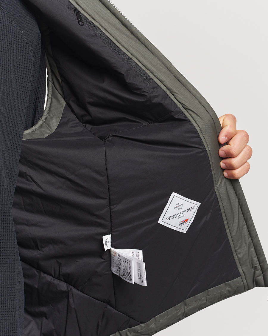 Hombres | Abrigos y chaquetas | Goldwin | GORE-TEX Windstopper Puffy Vest Dark Olive