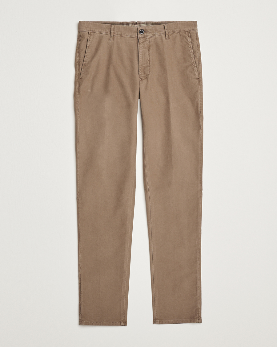 Hombres | Pantalones | Incotex | Slim Fit Garment Dyed Slacks Brown