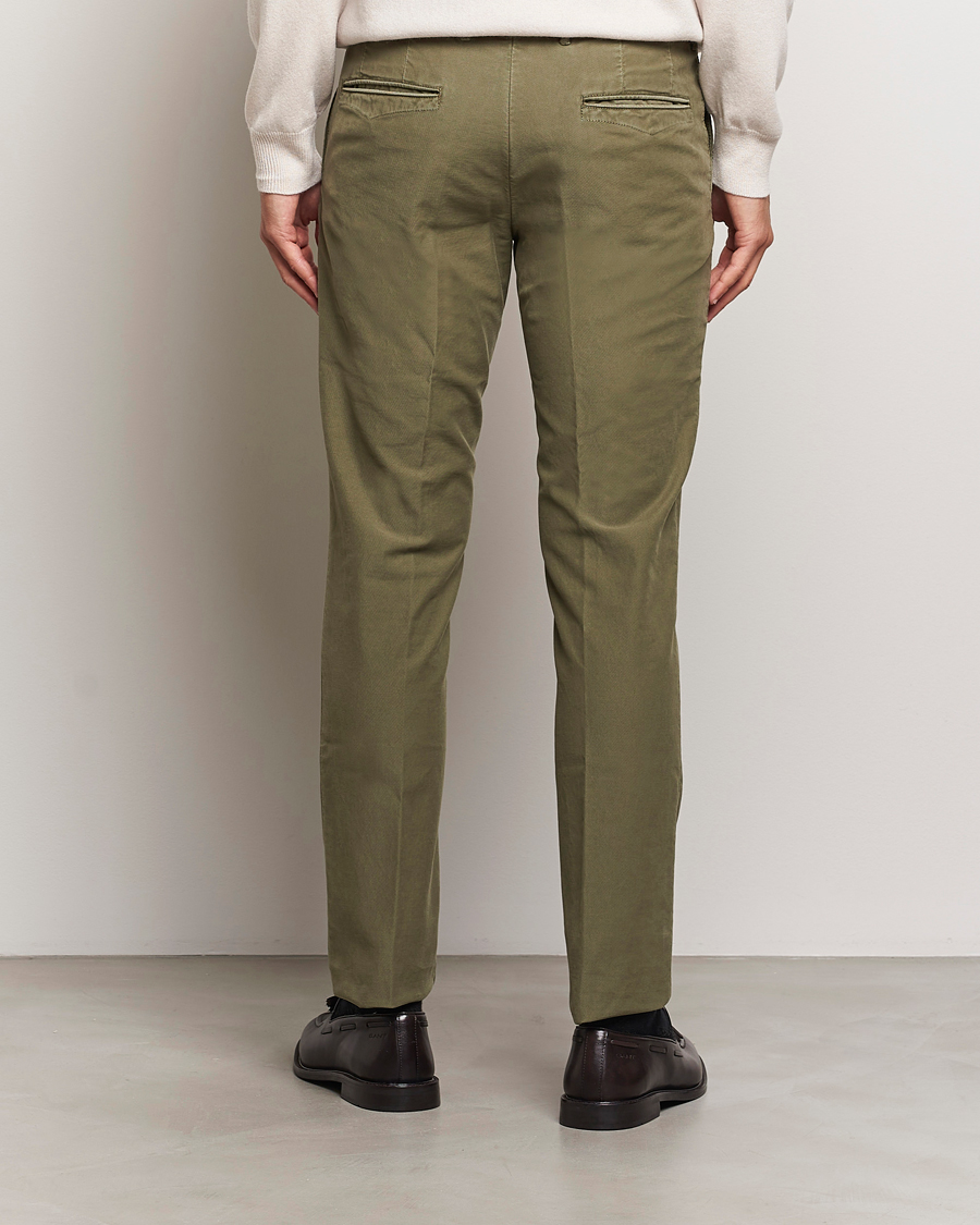 Hombres | Pantalones | Incotex | Slim Fit Garment Dyed Slacks Dark Green