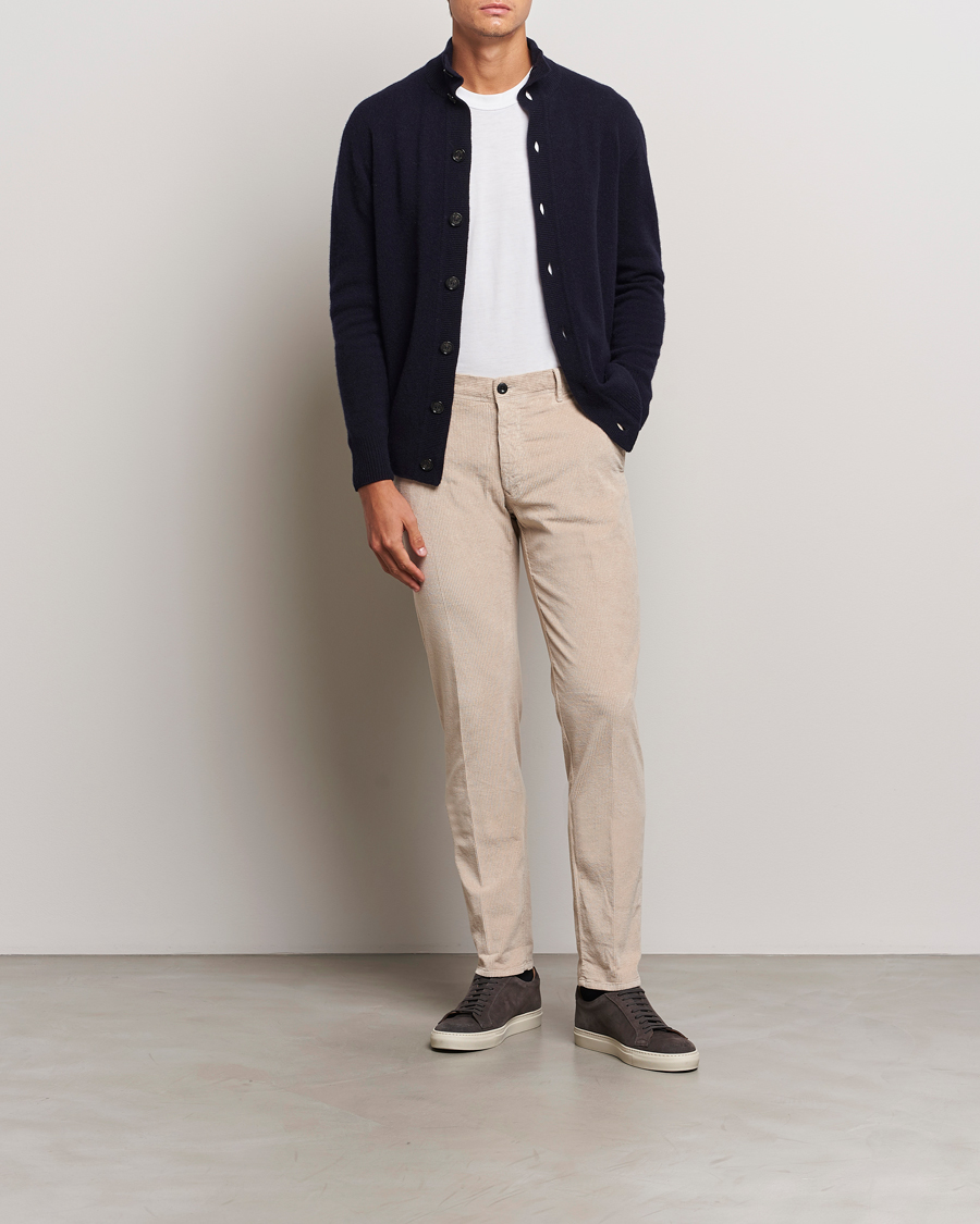 Hombres | Pantalones | Incotex | Slim Fit Leisure Cord Slacks Light Beige