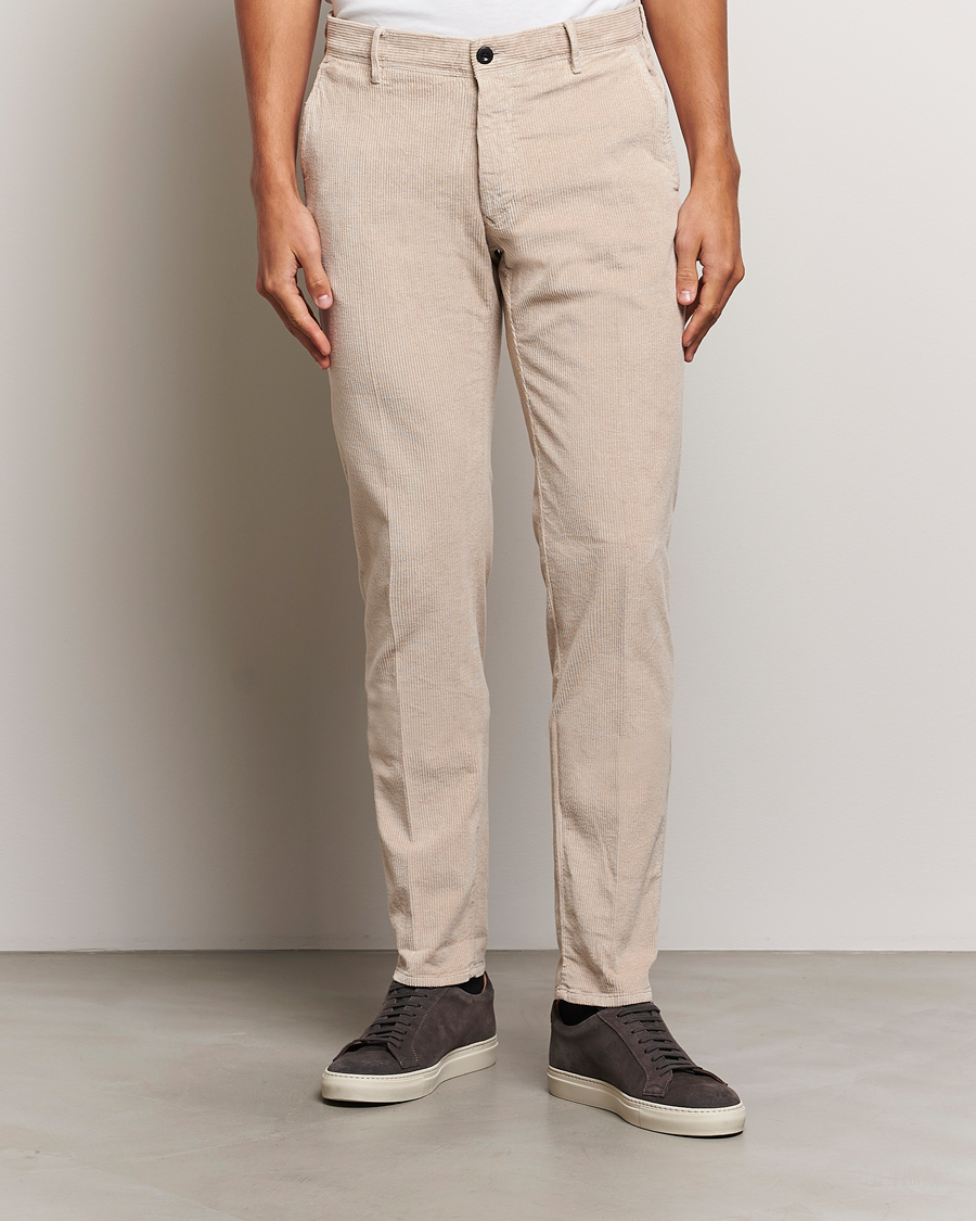 Hombres | Pantalones | Incotex | Slim Fit Leisure Cord Slacks Light Beige