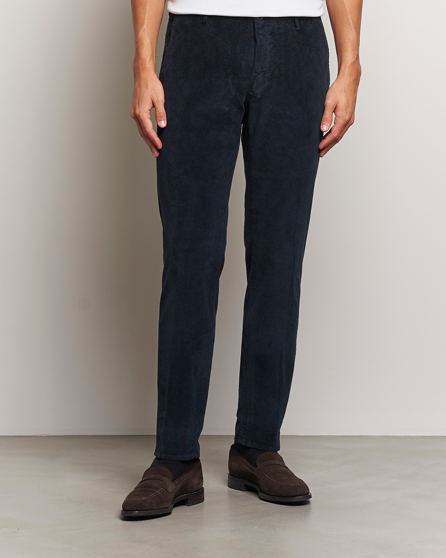 Hombres | Pantalones | Incotex | Slim Fit Leisure Cord Slacks Navy