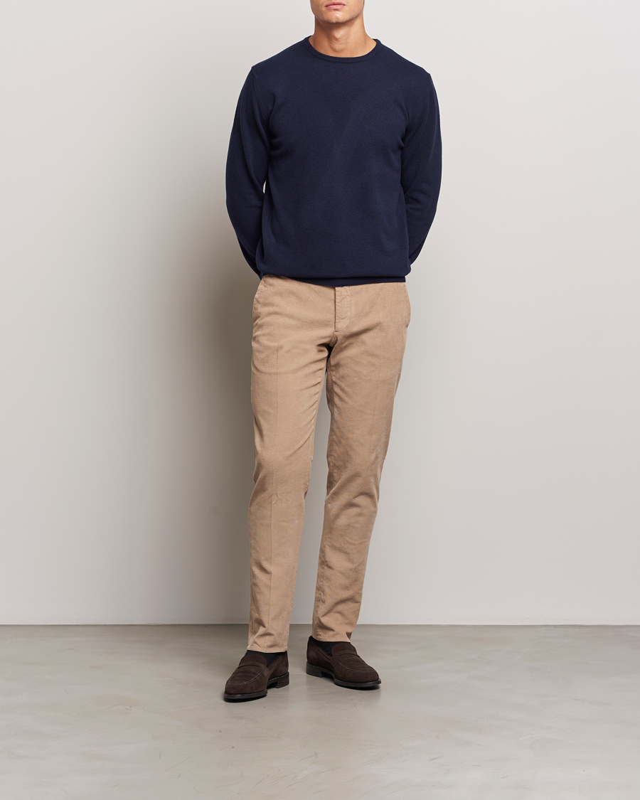 Hombres | Pantalones | Incotex | Slim Fit Baby Corduroy Trousers Beige