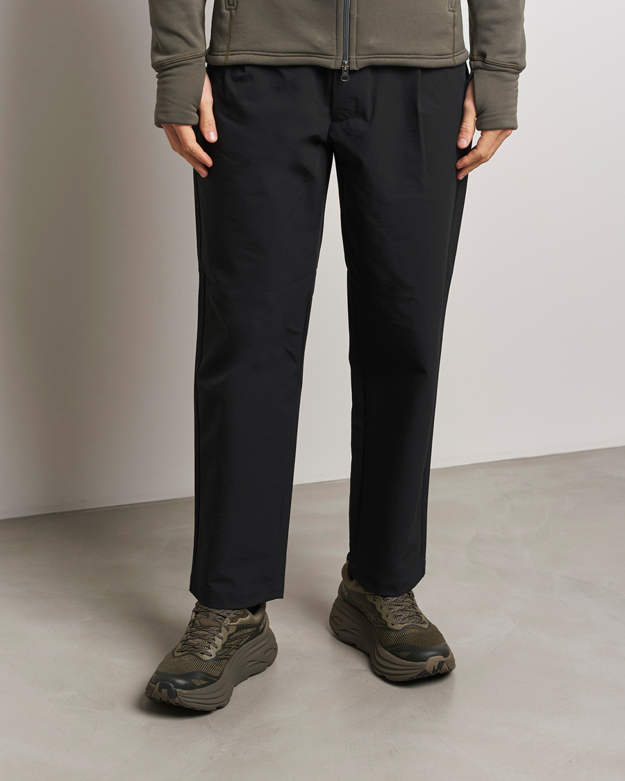 Hombres | Hoka Stealth/Tech Bondi 8 Deep Umber/Black | Hoka | Stealth/Tech Bondi 8 Deep Umber/Black