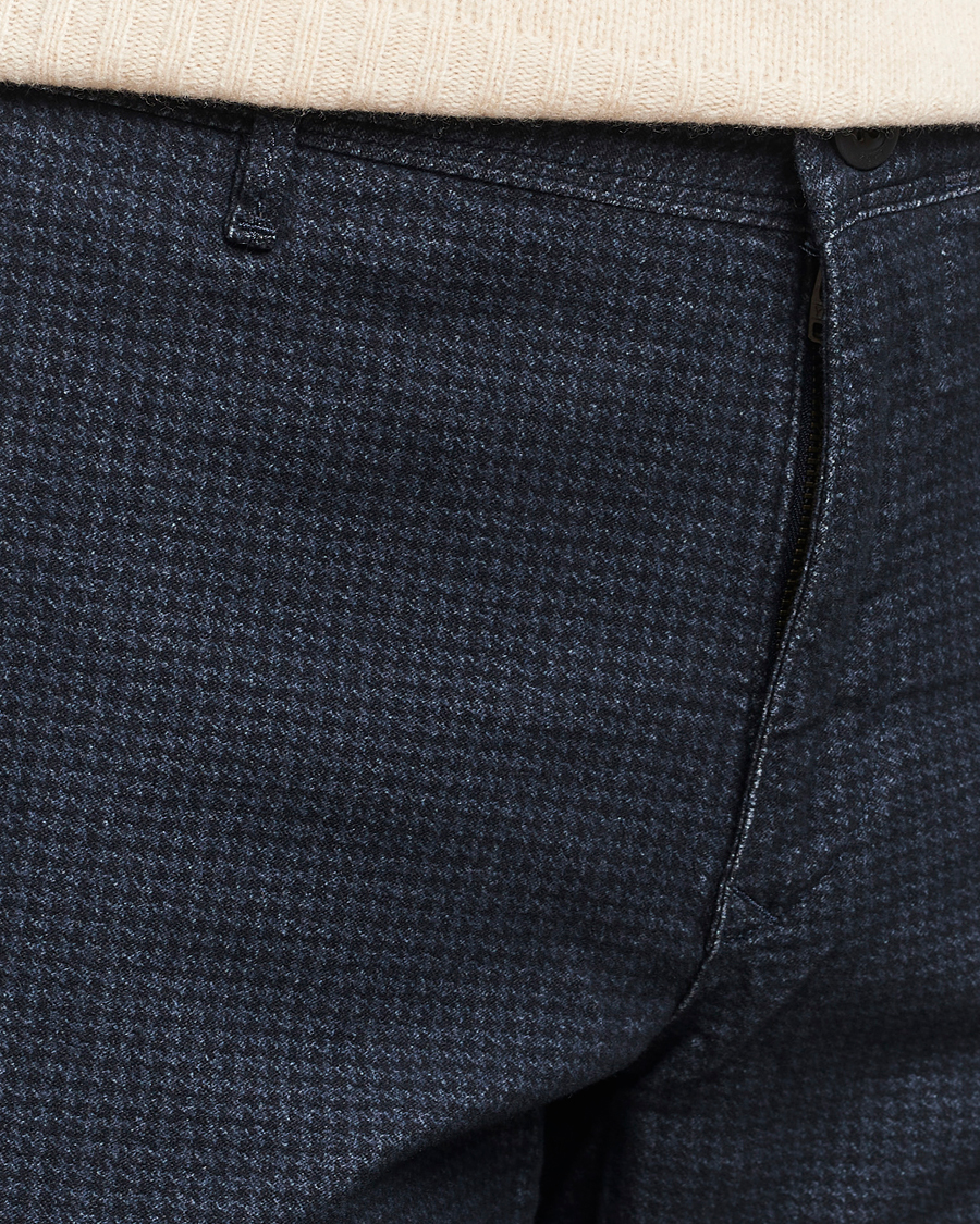 Hombres | Pantalones | Incotex | Slim Fit Houndstooth Stretch Slacks Navy