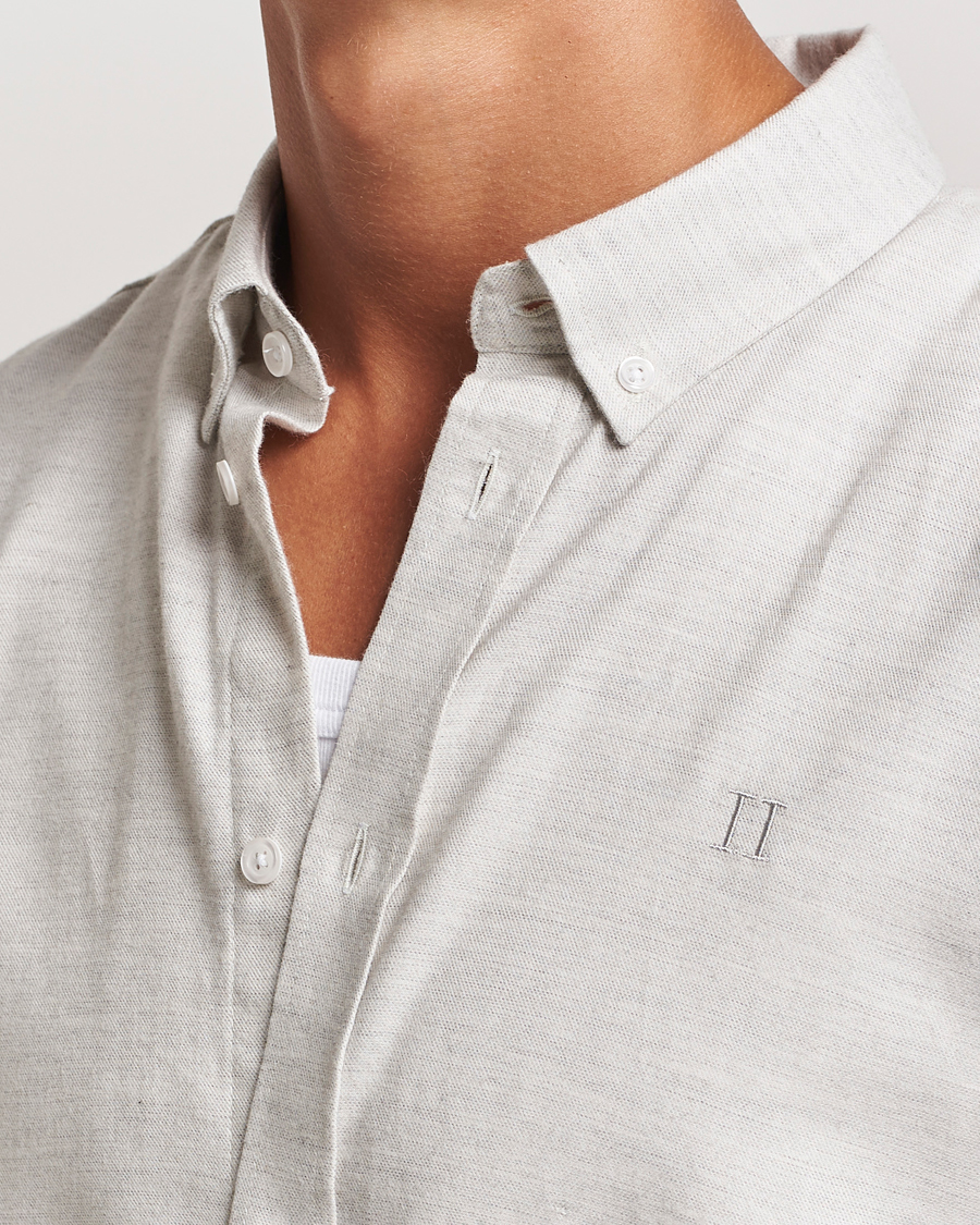 Hombres | Camisas | LES DEUX | Dessert Reg Shirt Snow Melange