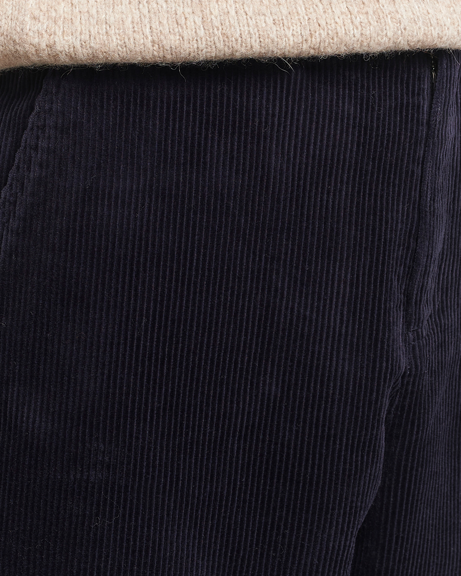 Hombres | Pantalones | LES DEUX | Kody Heavy Corduroy Pants Dark Navy
