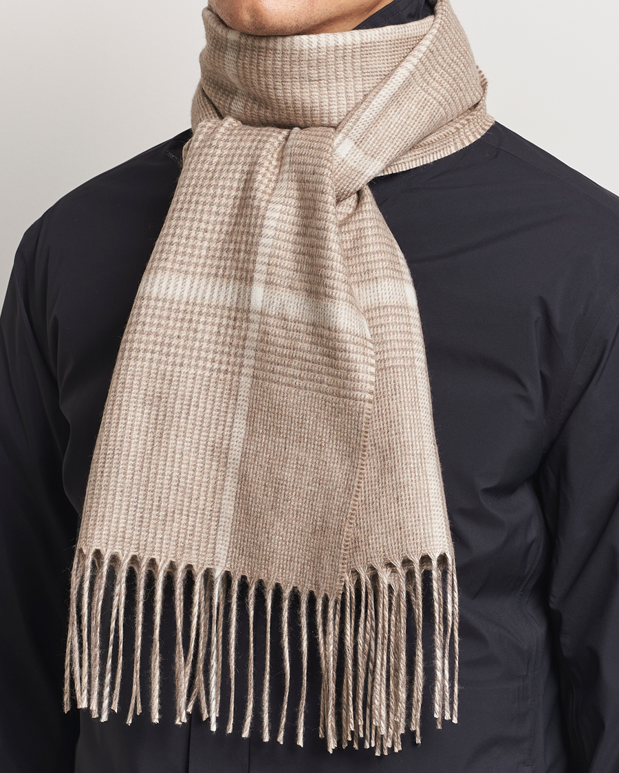 Hombres | Piacenza Cashmere Cashmere/Silk Overcheck Scarf Beige | Piacenza Cashmere | Cashmere/Silk Overcheck Scarf Beige