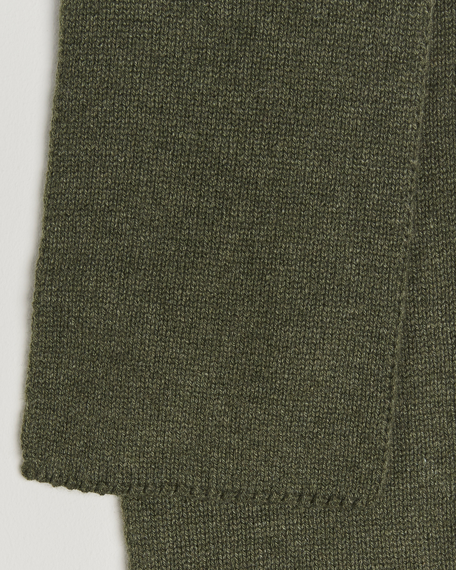 Hombres | Piacenza Cashmere Short Loop Cashmere Scarf Olive | Piacenza Cashmere | Short Loop Cashmere Scarf Olive