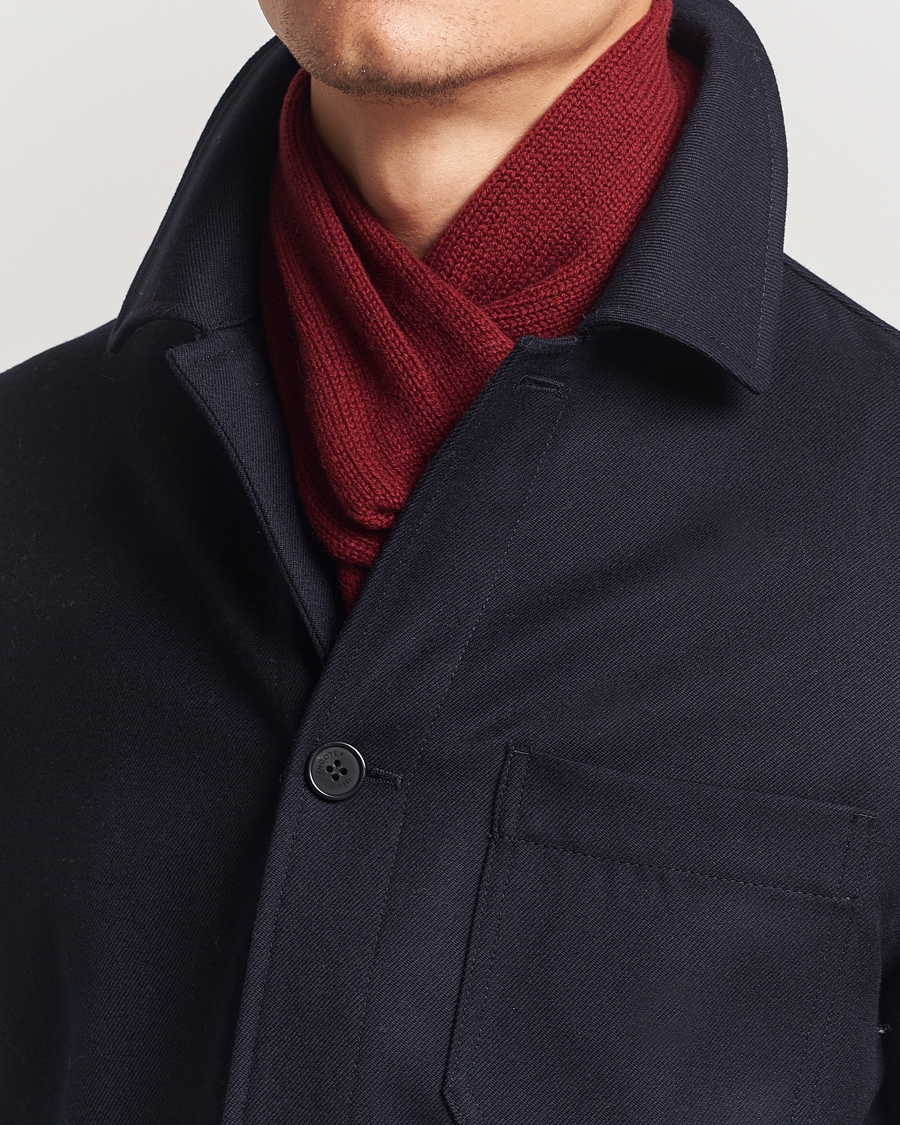 Hombres | Piacenza Cashmere Short Loop Cashmere Scarf Burgundy | Piacenza Cashmere | Short Loop Cashmere Scarf Burgundy