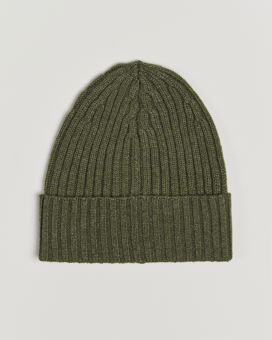 Hombres | Piacenza Cashmere Ribbed Cashmere Beanie Olive | Piacenza Cashmere | Ribbed Cashmere Beanie Olive