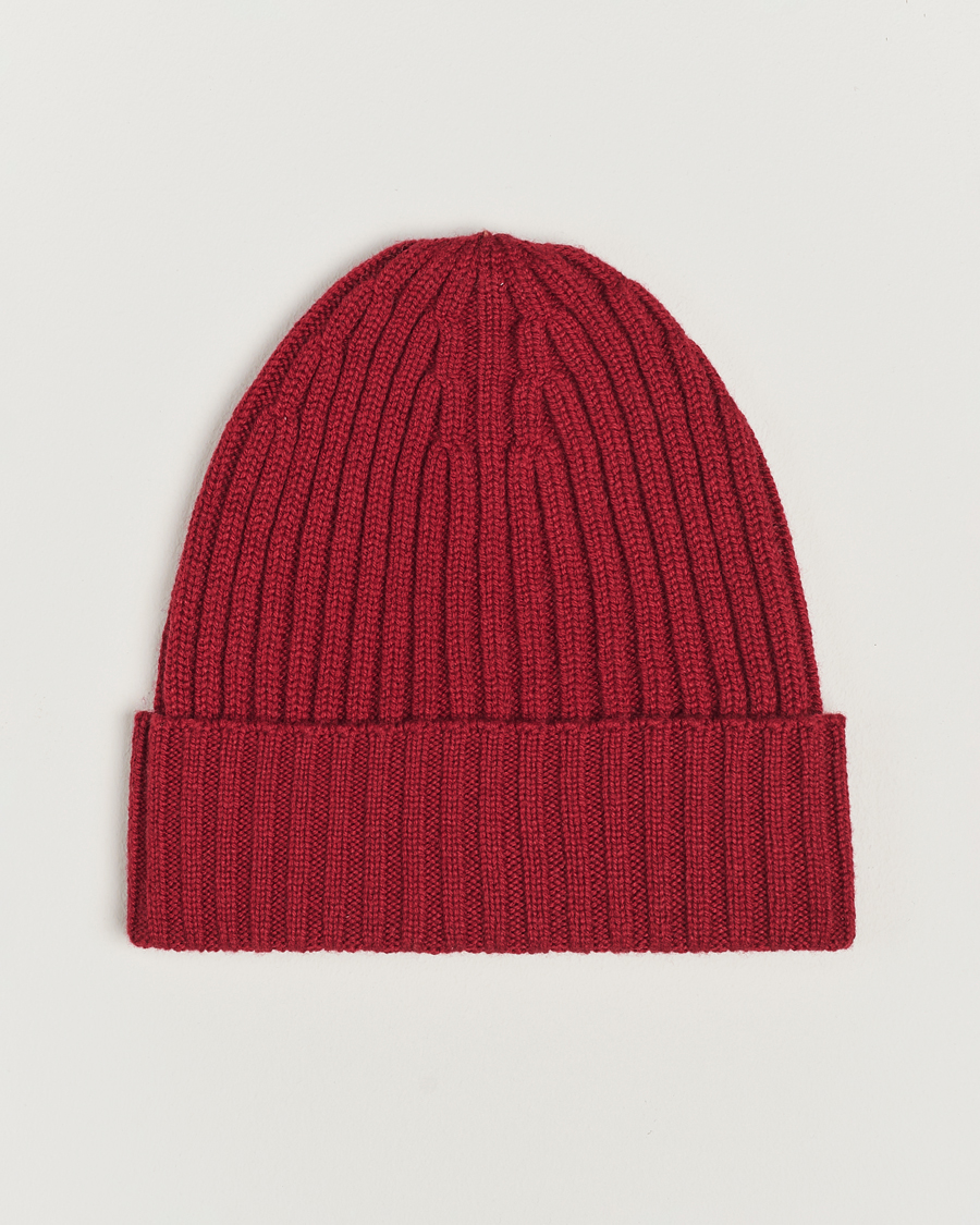 Hombres | Piacenza Cashmere Ribbed Cashmere Beanie Burgundy | Piacenza Cashmere | Ribbed Cashmere Beanie Burgundy