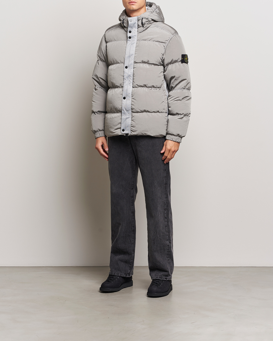 Stone Island Nylon Metal Down Jacket Grey en CareOfCarl.es