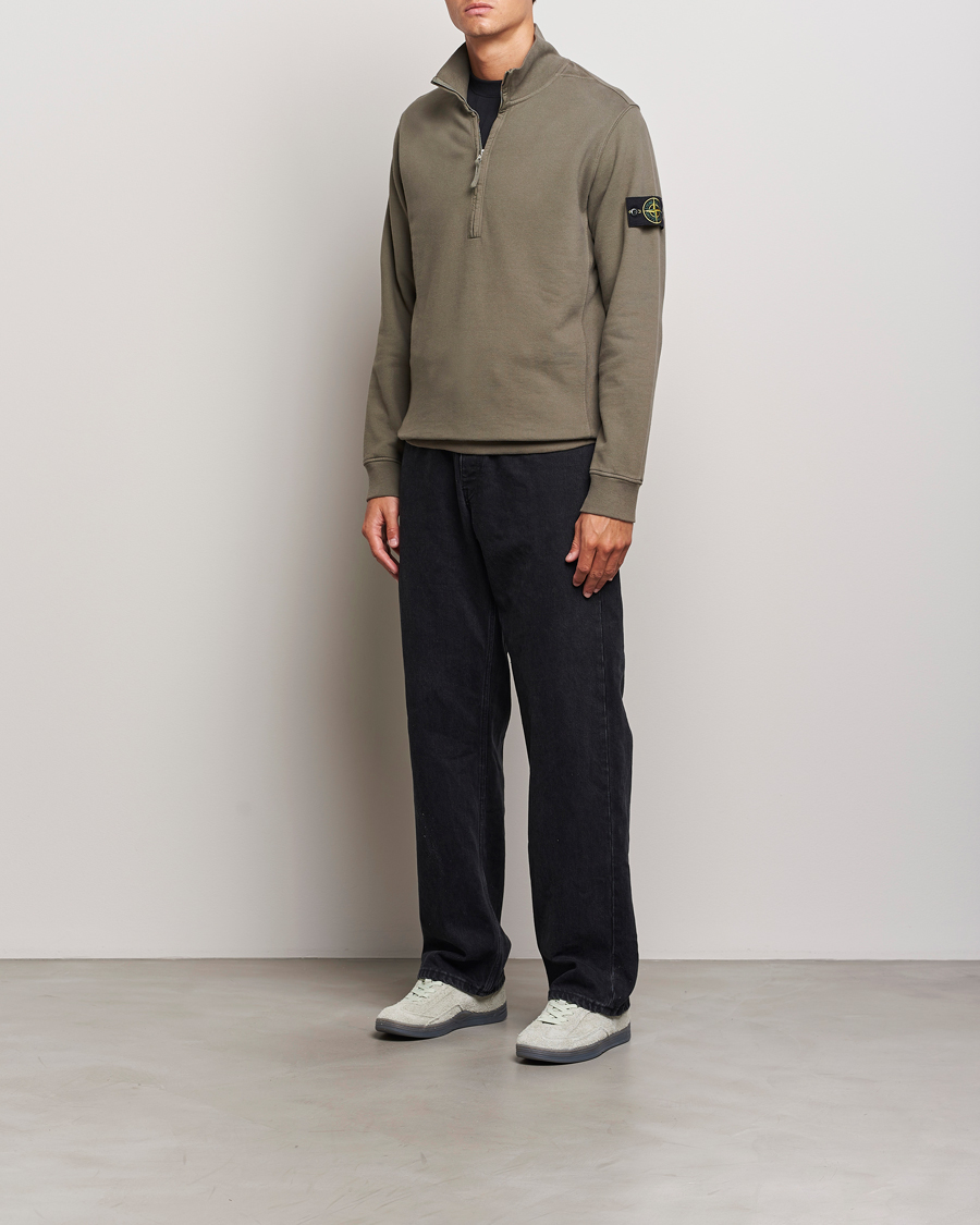 Hombres | Jerséis y prendas de punto | Stone Island | Garment Dyed Fleece Half Zip Walnut