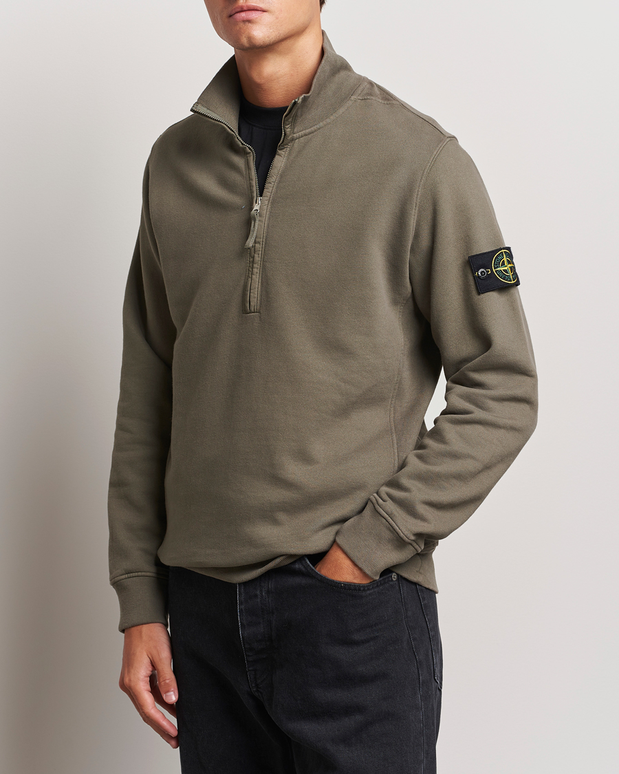 Hombres | Jerséis y prendas de punto | Stone Island | Garment Dyed Fleece Half Zip Walnut