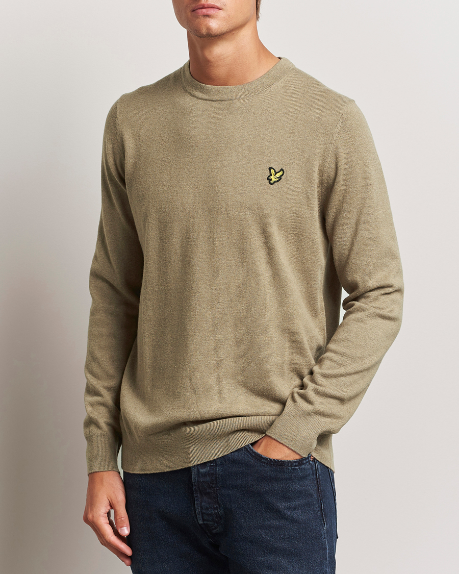 Hombres | Jerséis y prendas de punto | Lyle & Scott | Cotton/Merino Crew Neck Jumper Sage Uniform