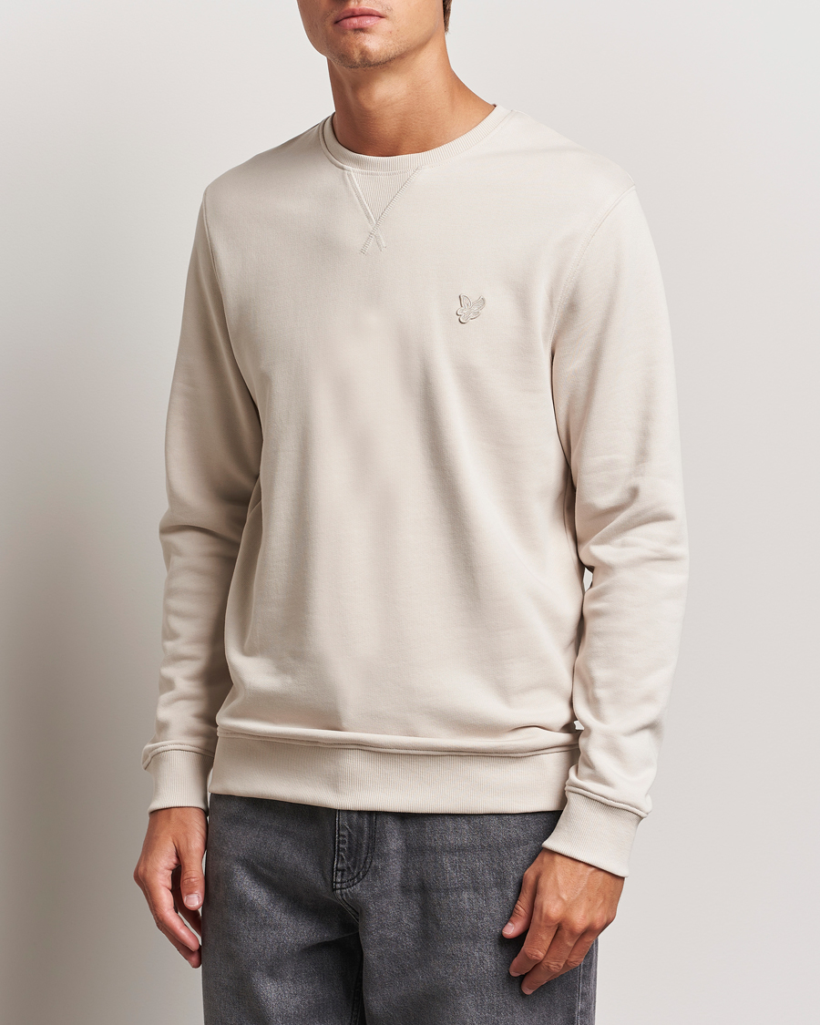 Hombres | Jerséis y prendas de punto | Lyle & Scott | Tonal Eagle Crew Neck Sweatshirt Cove