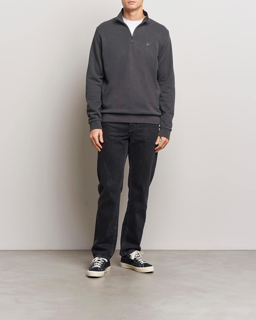 Hombres | Jerséis y prendas de punto | Lyle & Scott | Tonal Eagle Half Zip Sweater Gunmetal