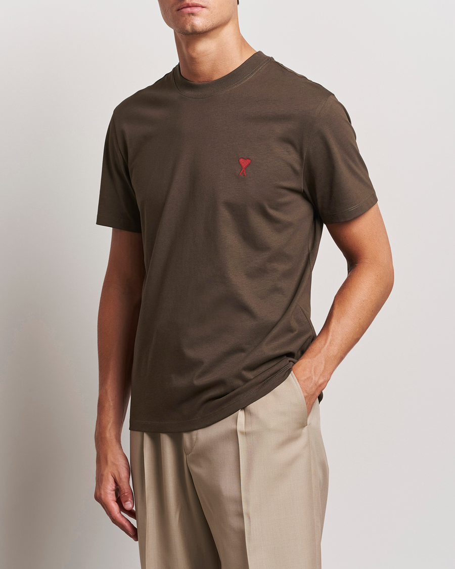 Hombres | Camisetas | AMI | Heart Logo T-Shirt Dark Coffee
