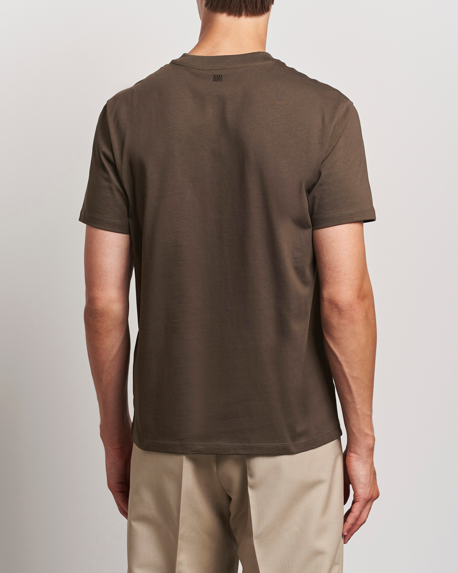 Hombres | Camisetas | AMI | Heart Logo T-Shirt Dark Coffee