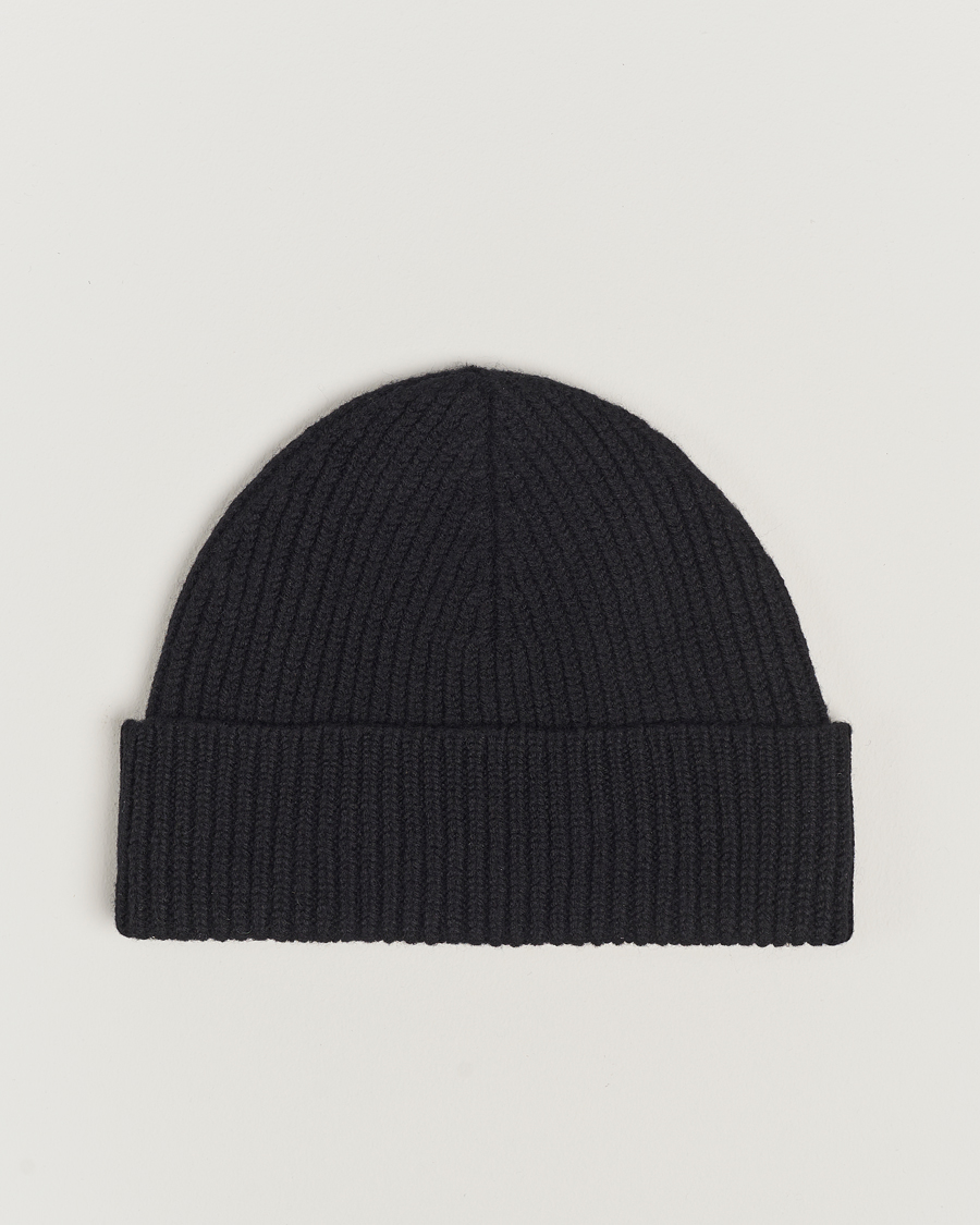 Hombres | AMI Heart Logo Beanie Black | AMI | Heart Logo Beanie Black