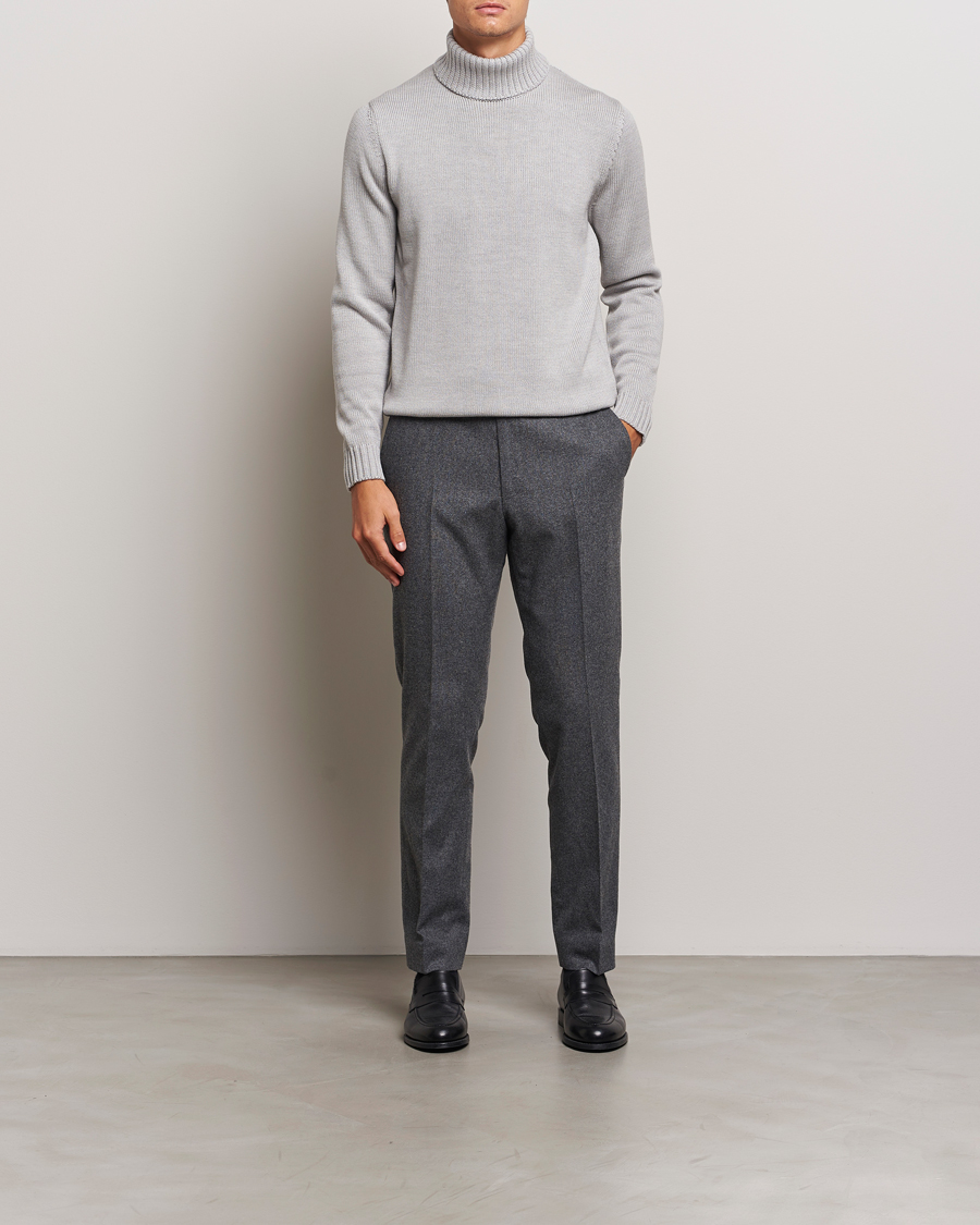 Hombres | Jerséis y prendas de punto | Zanone | Virgin Merino Wool Rollneck Light Grey