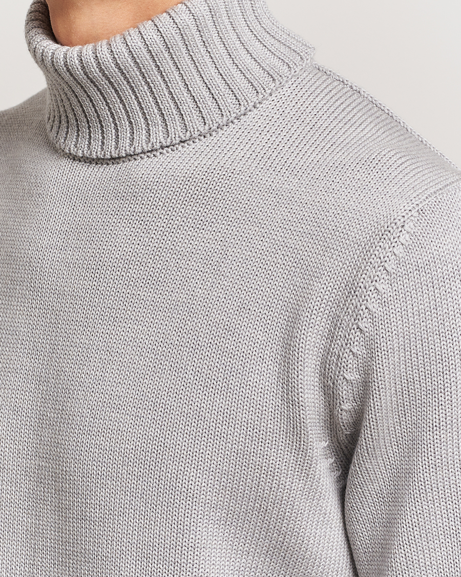 Hombres | Jerséis y prendas de punto | Zanone | Virgin Merino Wool Rollneck Light Grey