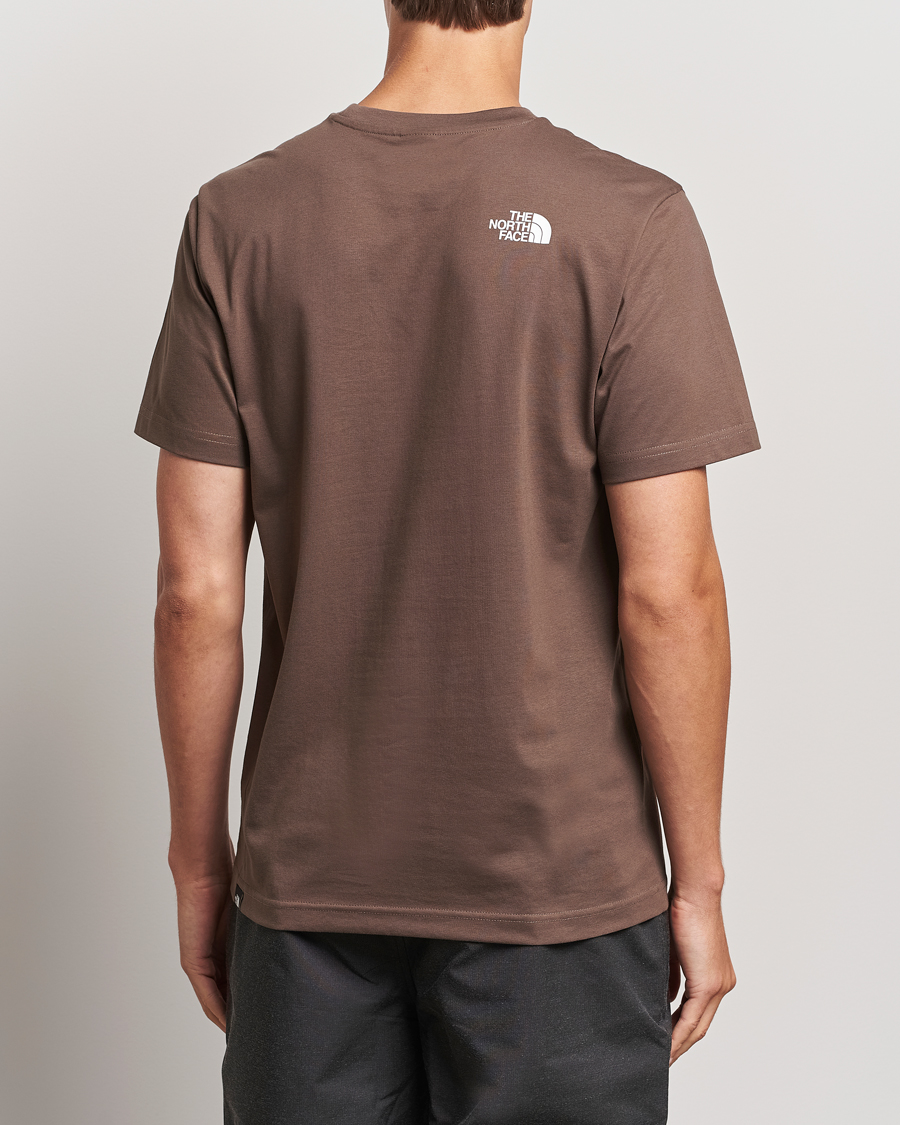 Hombres | Camisetas | The North Face | Simple Dome Tee Dark Brown