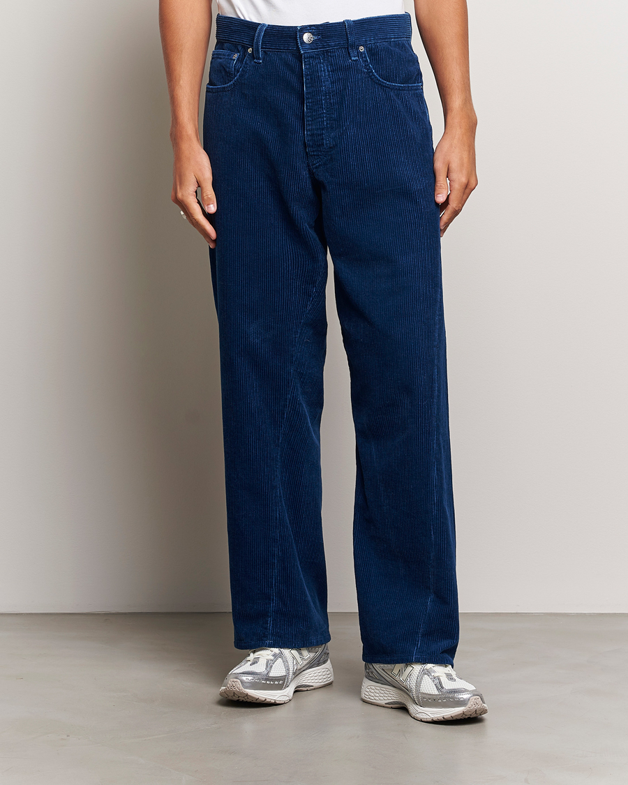 Hombres | Pantalones | Sunflower | Wide Twist Corduroy Pants Indigo