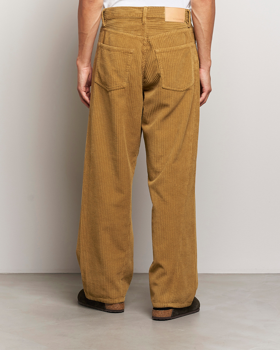 Hombres | Pantalones | Sunflower | Wide Twist Corduroy Pants Ochre