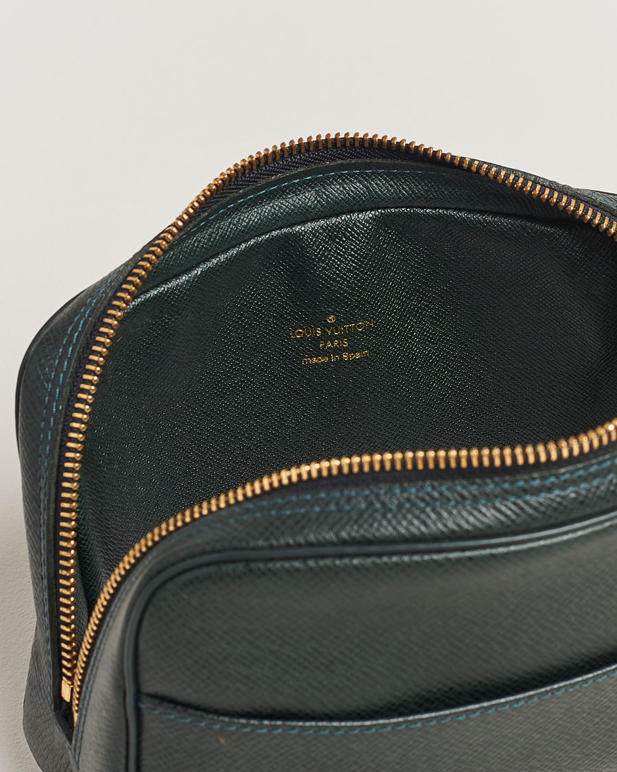 Hombres | Louis Vuitton Pre-Owned Pochette Accessoir Washbag Green | Louis Vuitton Pre-Owned | Pochette Accessoir Washbag Green