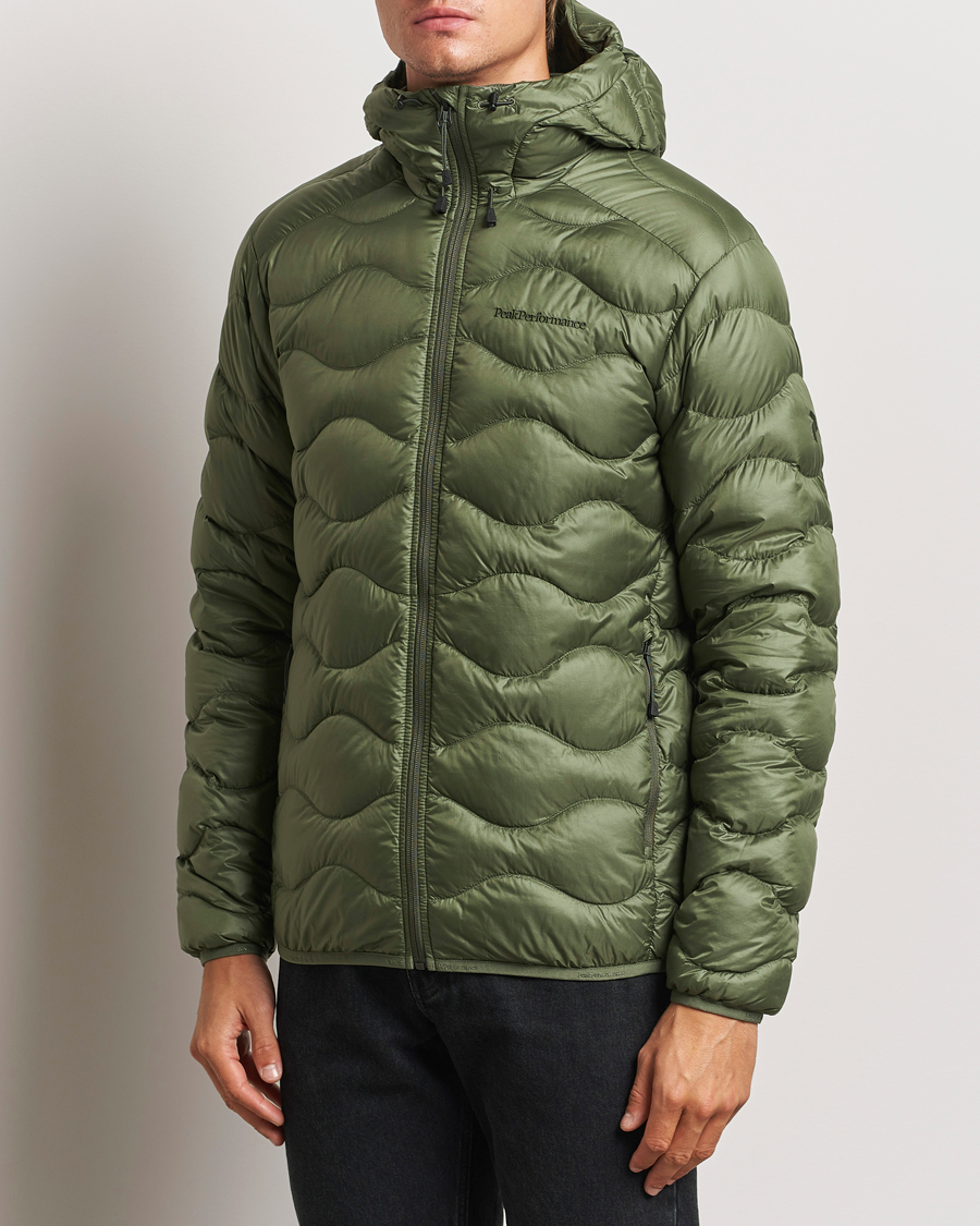Hombres | Abrigos y chaquetas | Peak Performance | Helium Down Hooded Jacket Pine Needle
